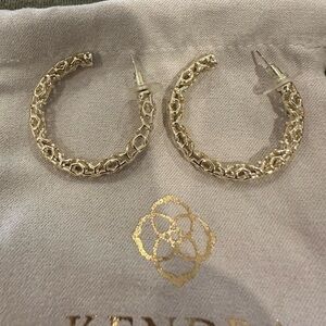 Kendra Scott Maggie Hoop Earrings